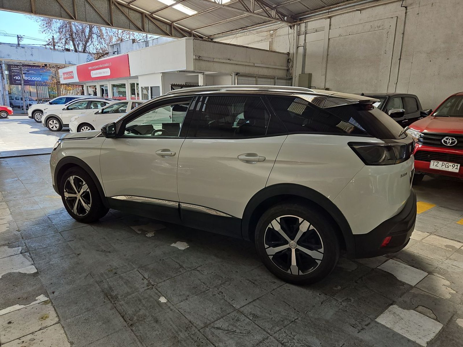 PEUGEOT 3008 2022 - Imagen 8 de 15