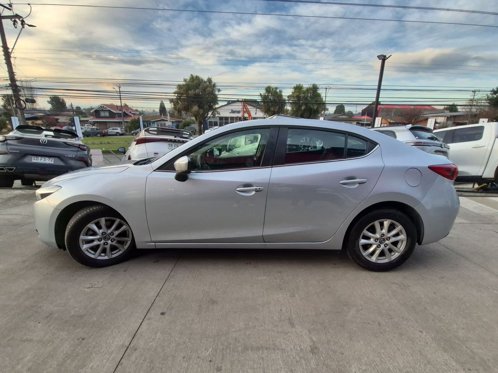 MAZDA 3 2020 - Imagen 5 de 15