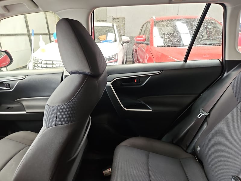 Toyota RAV4 2020 - Imagen 10 de 15