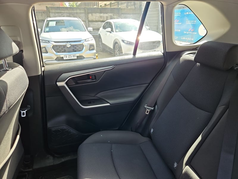Toyota RAV4 2020 - Imagen 11 de 15