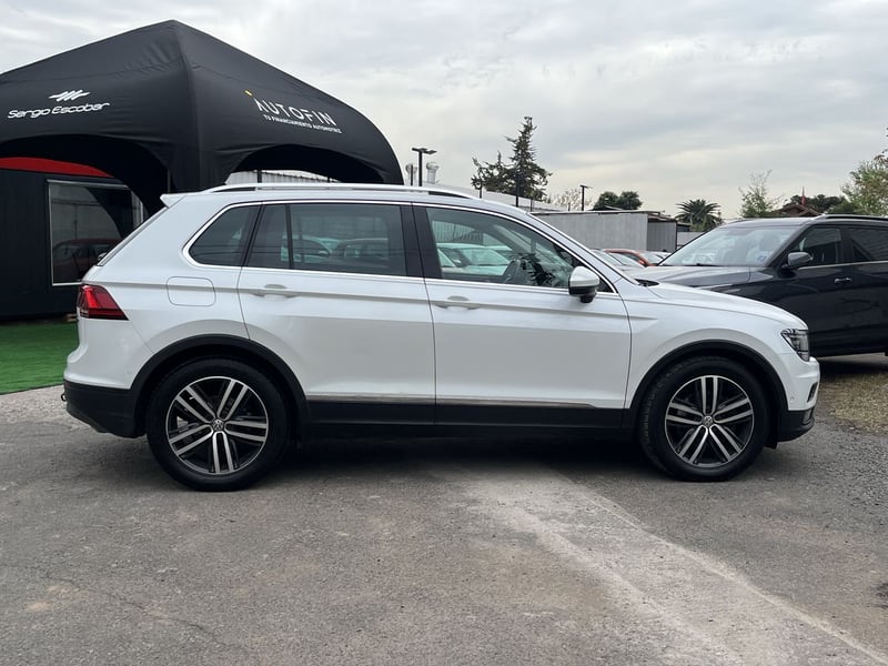 Volkswagen TIGUAN 2019 - Imagen 9 de 15