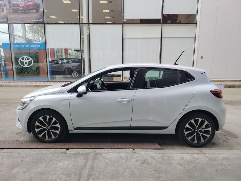 Renault CLIO 2023 - Imagen 5 de 15