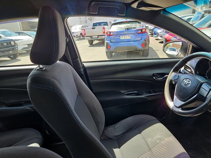 Toyota YARIS 2018 - Imagen 14 de 15