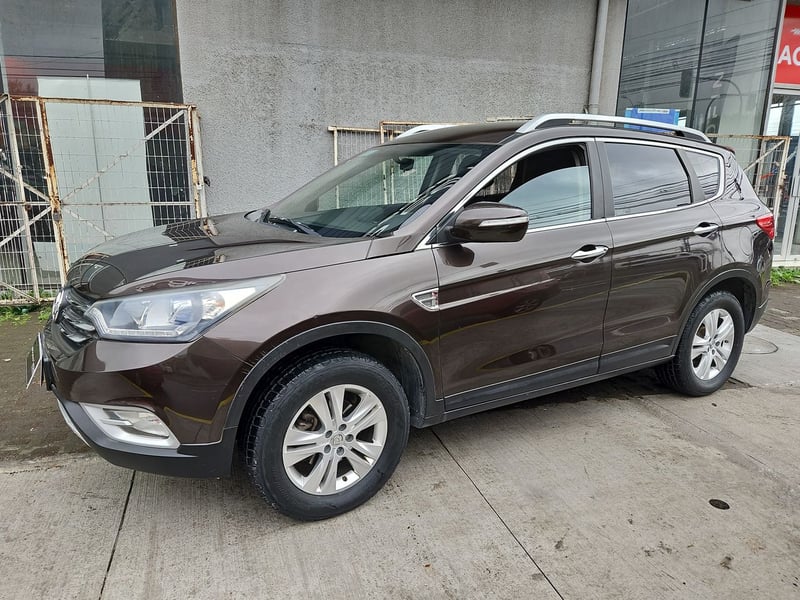 Dongfeng AX7 2019 - Imagen 4 de 15