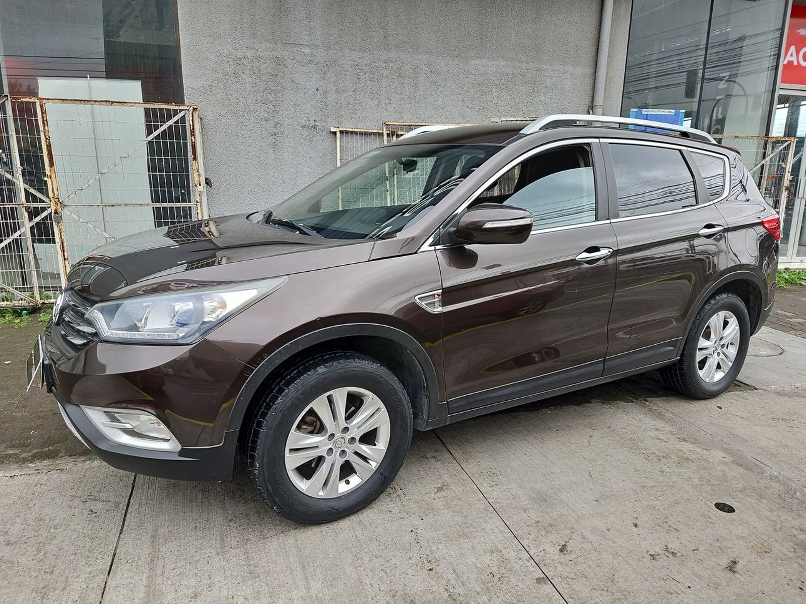Dongfeng AX7 2019 - Foto 4 de 15