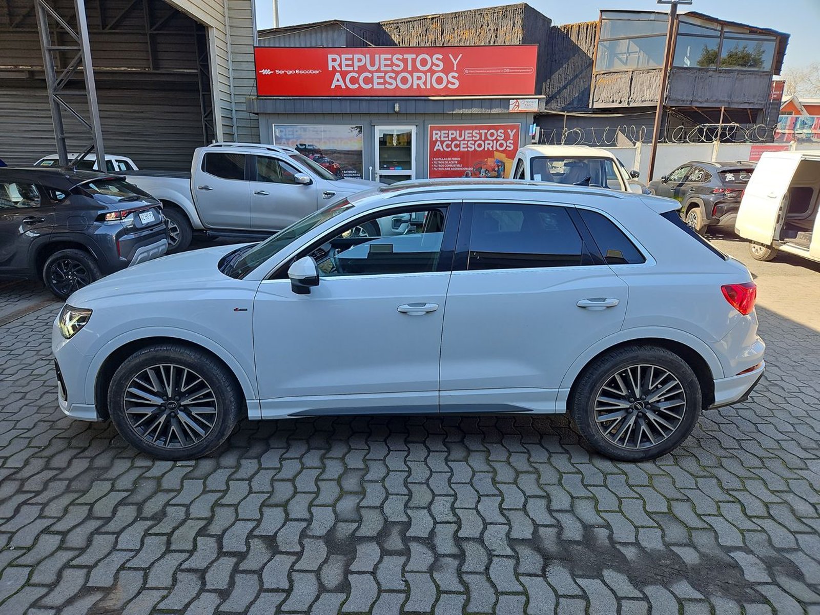 Audi Q3 2023 - Foto 5 de 15