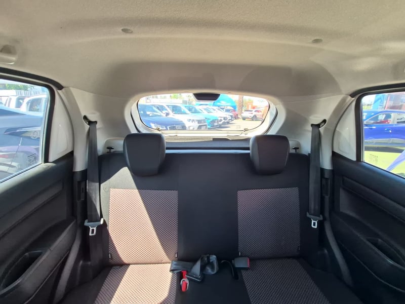 Suzuki S-PRESSO 2025 - Imagen 13 de 15