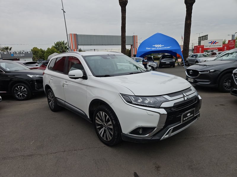 Mitsubishi OUTLANDER 2022 - Imagen 3 de 15