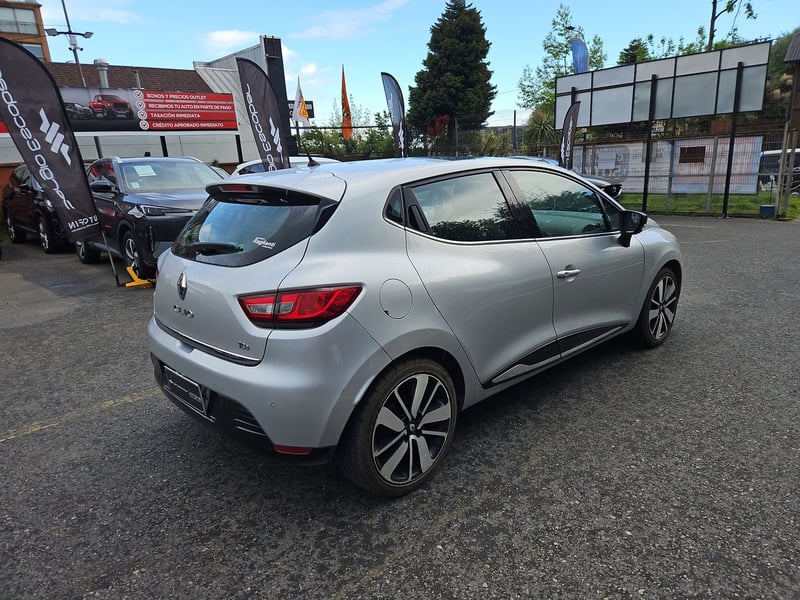 Renault CLIO 2017 - Imagen 6 de 15