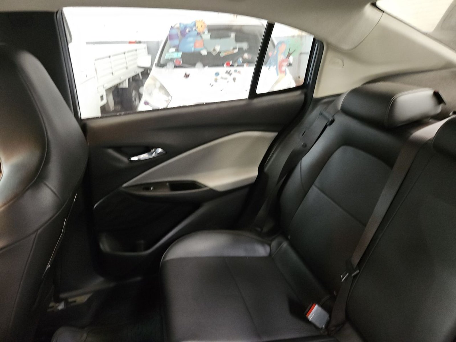 CHEVROLET ONIX 2021 - Imagen 11 de 15