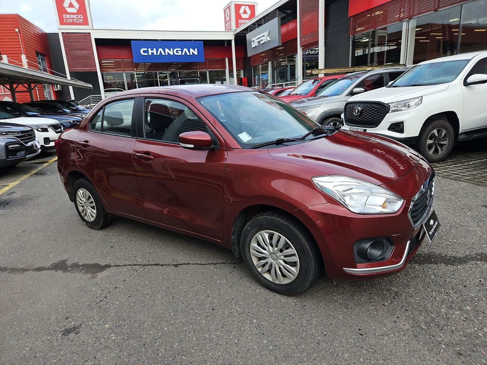 Suzuki DZIRE 2021 - Foto 4 de 15