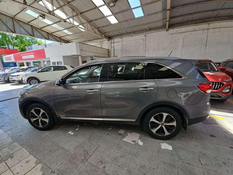 Kia SORENTO 2016 - Imagen 5 de 15