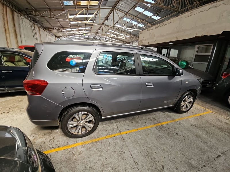 Chevrolet SPIN 2021 - Imagen 8 de 15