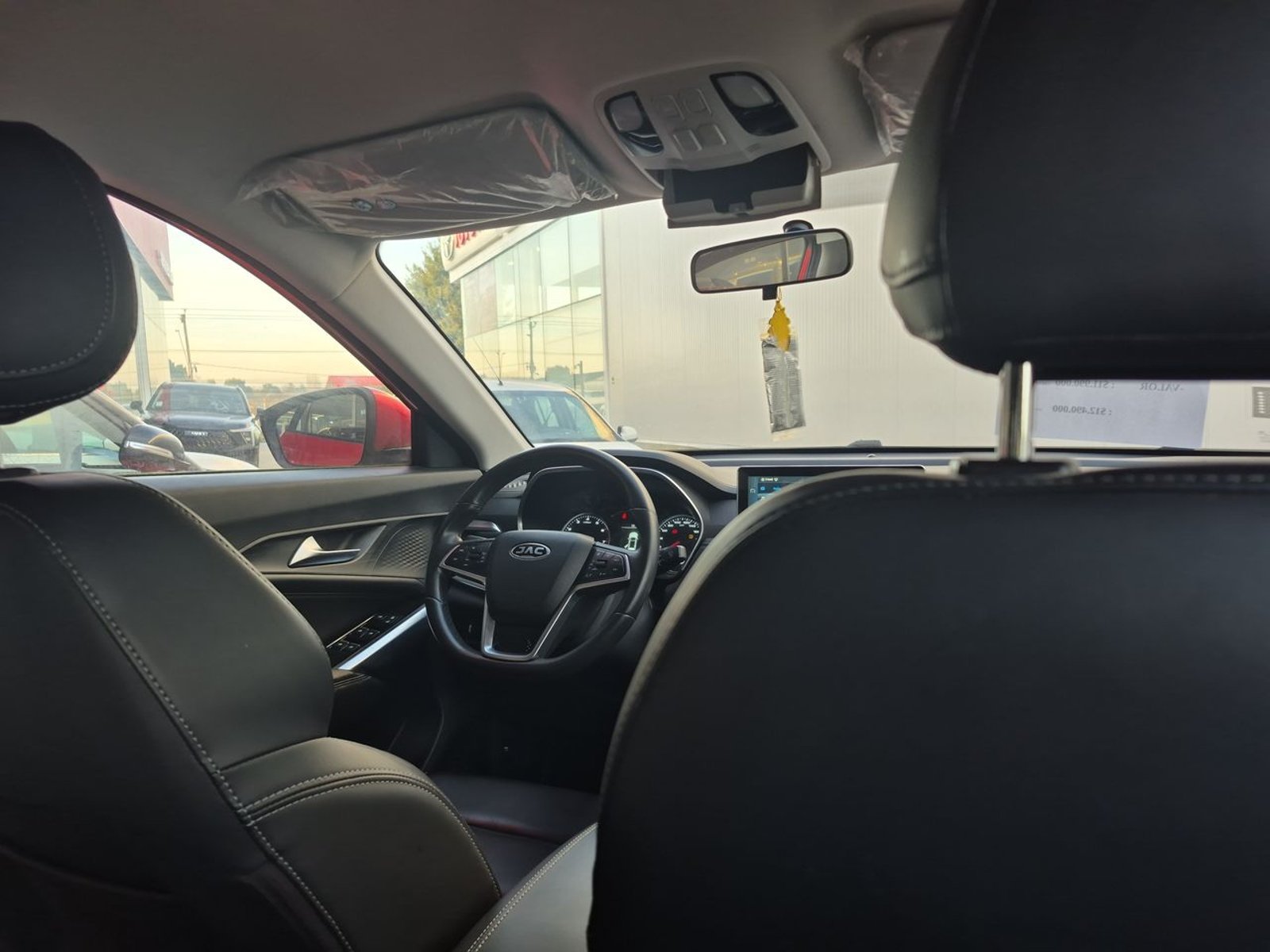 JAC JS8 2023 - Imagen 12 de 15