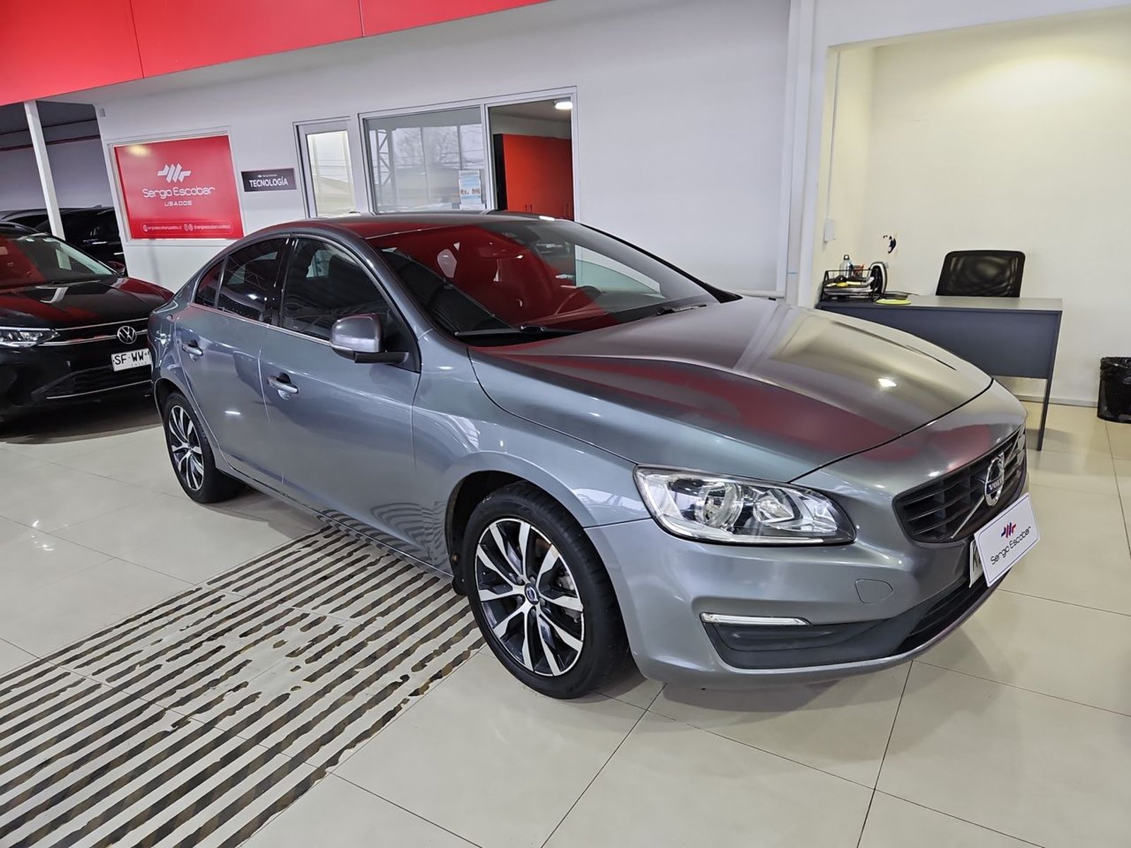 Volvo S60 2018 - Foto 4 de 15