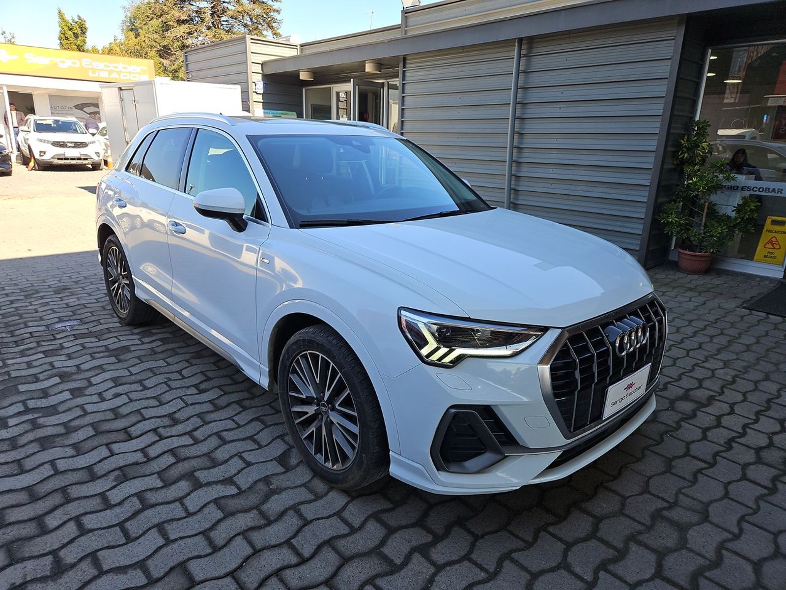 Audi Q3 2023 - Foto 2 de 15