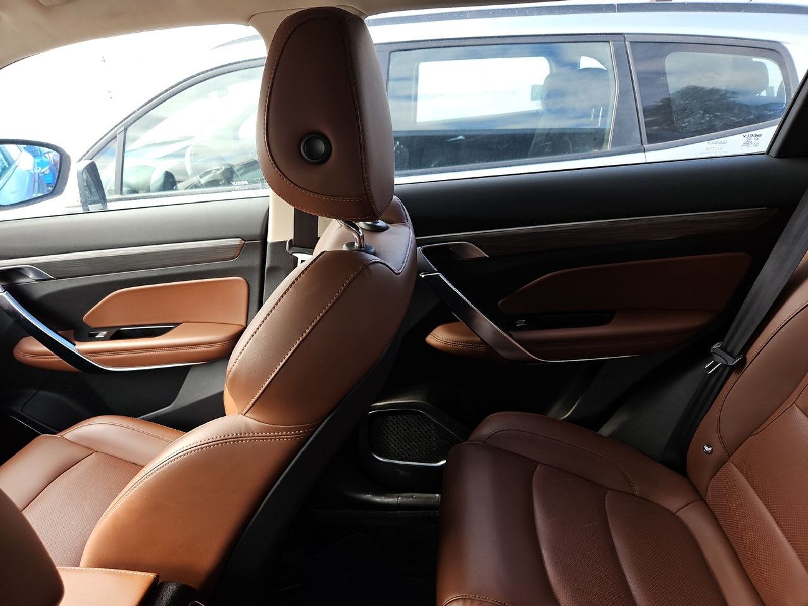 Geely AZKARRA 2023 - Imagen 10 de 15