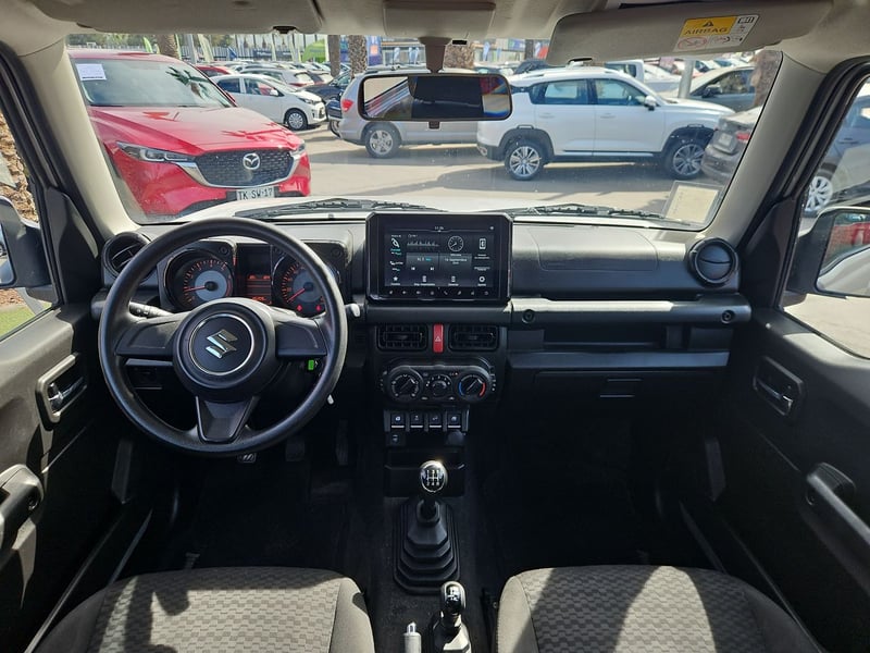 Suzuki JIMNY 2023 - Imagen 10 de 15