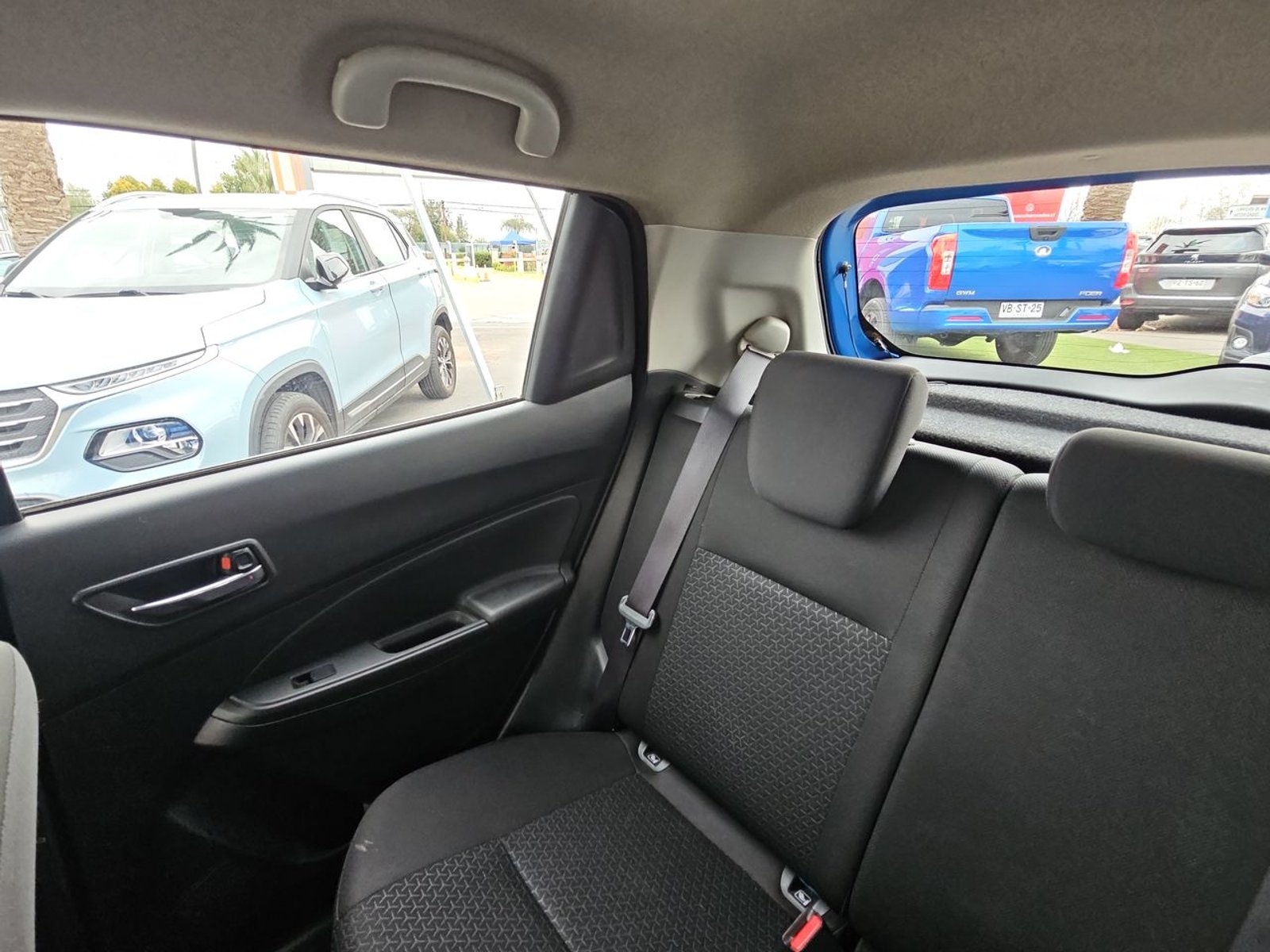 Suzuki SWIFT 2023 - Imagen 13 de 15