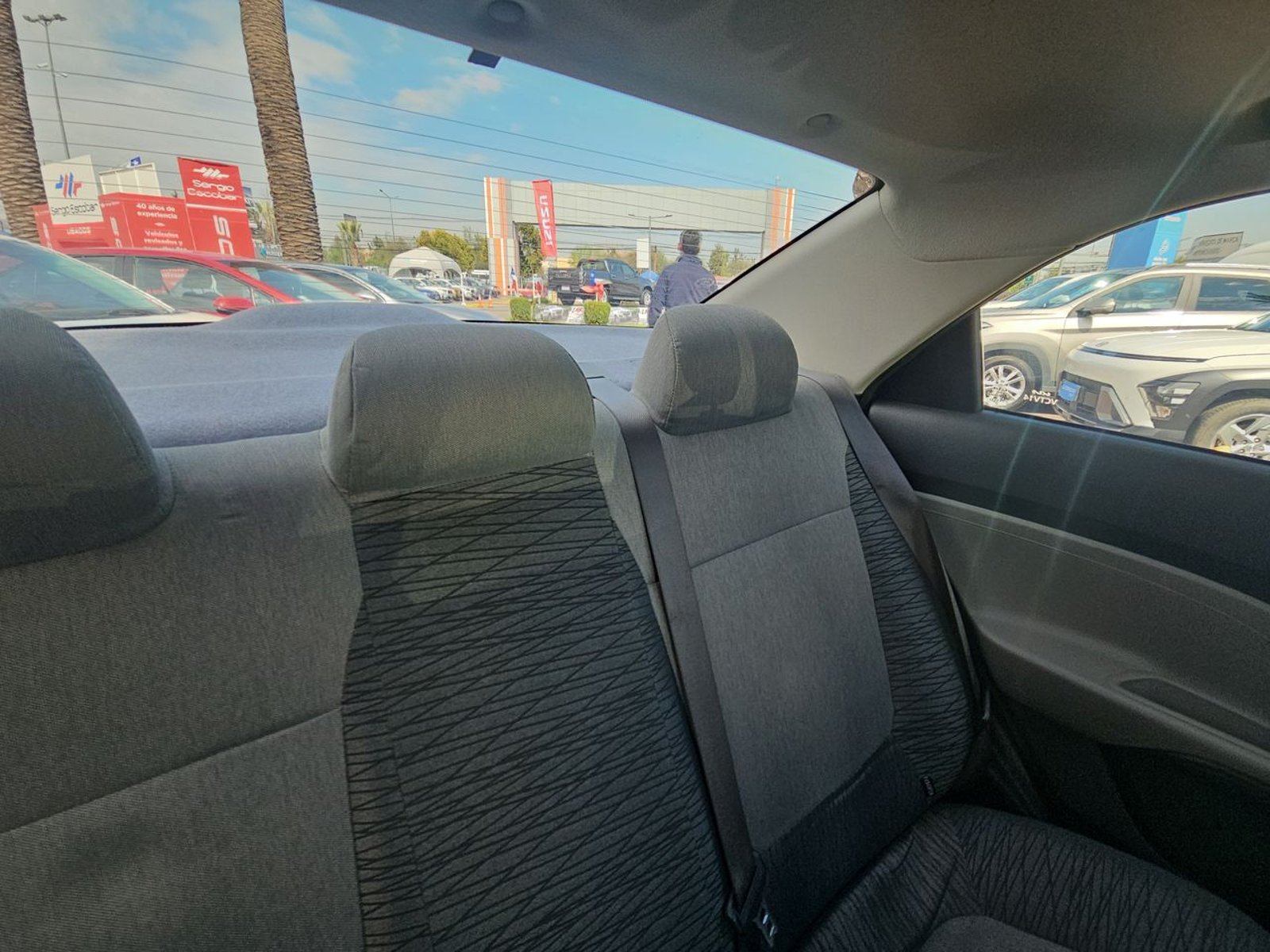 Kia SOLUTO 2025 - Imagen 15 de 15