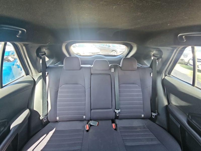 Toyota YARIS 2024 - Imagen 14 de 15