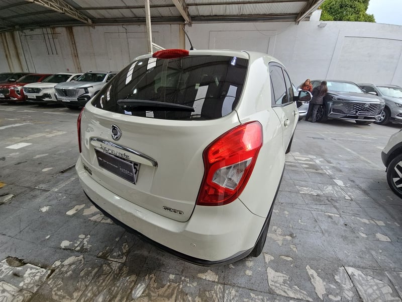 SsangYong KORANDO 2014 - Imagen 6 de 15