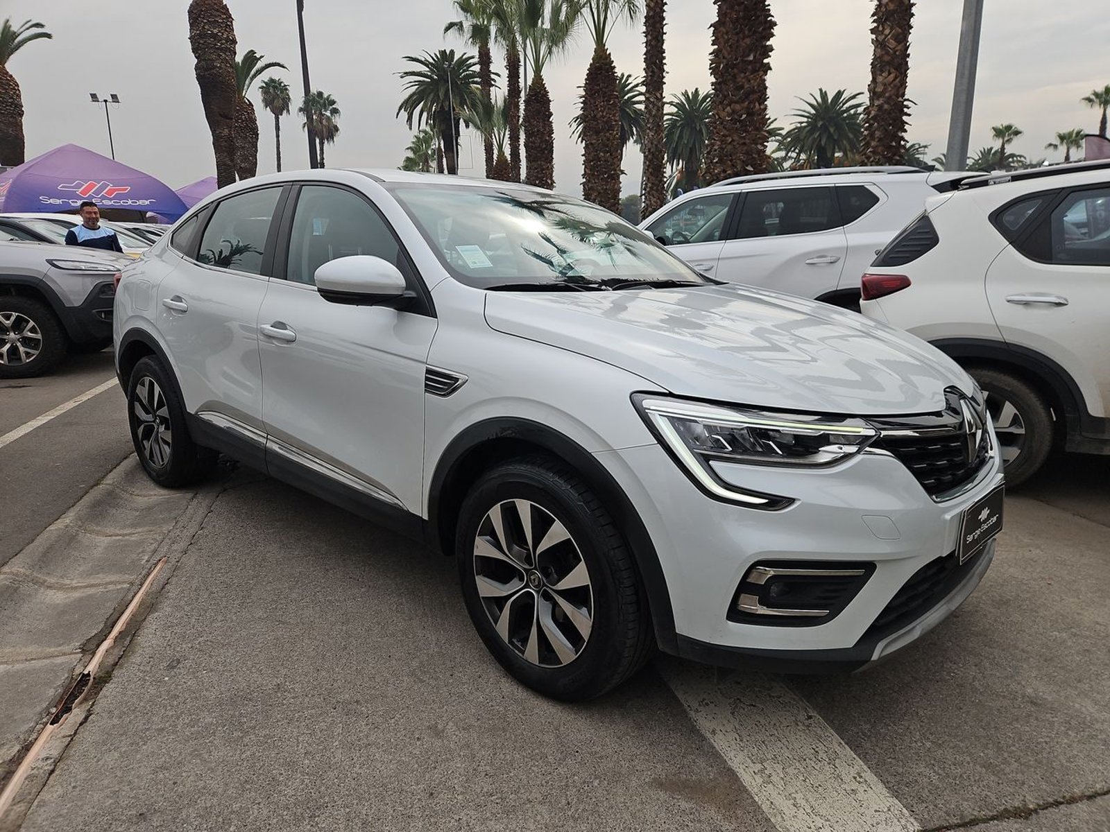 Renault ARKANA 2024 - Foto 3 de 15