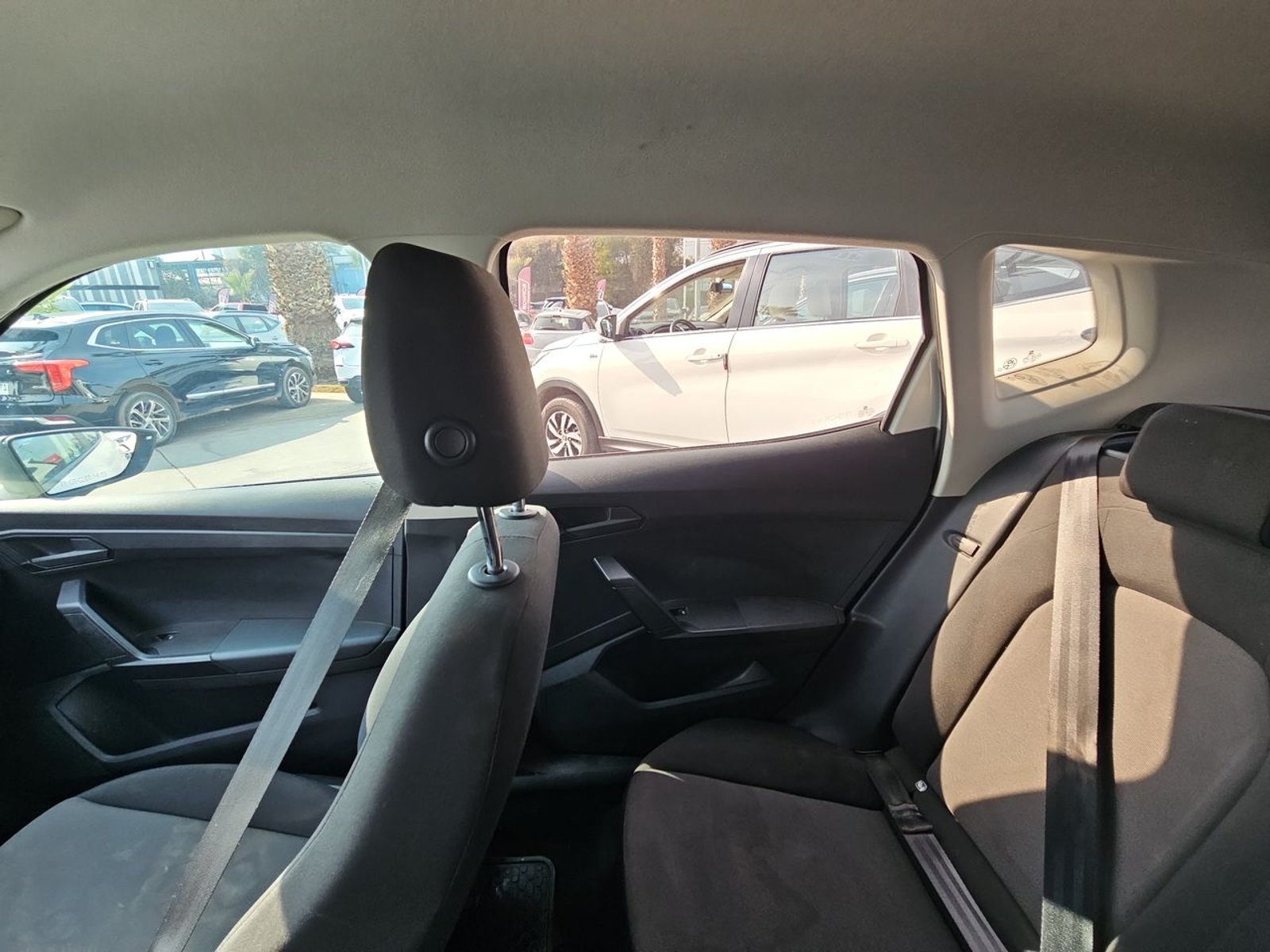 SEAT ARONA 2022 - Imagen 12 de 15