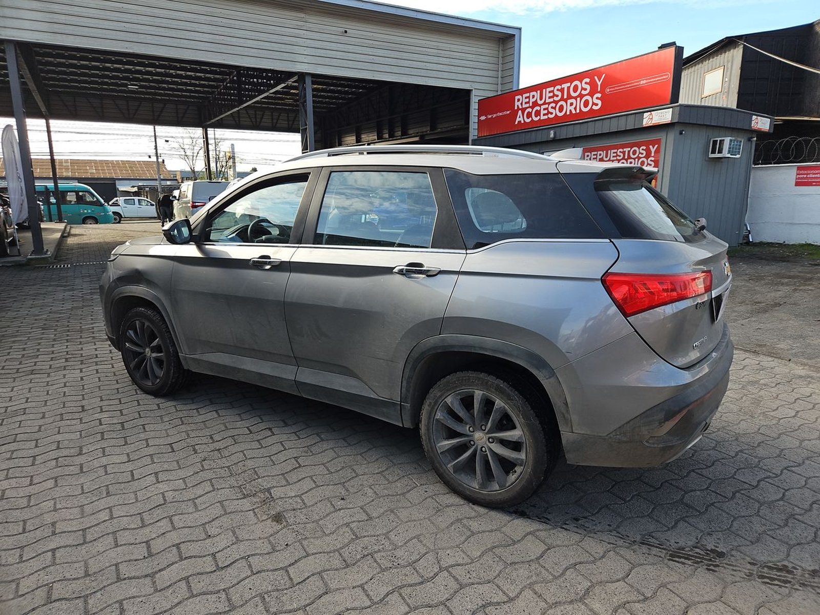 CHEVROLET CAPTIVA 2022 - Imagen 8 de 15