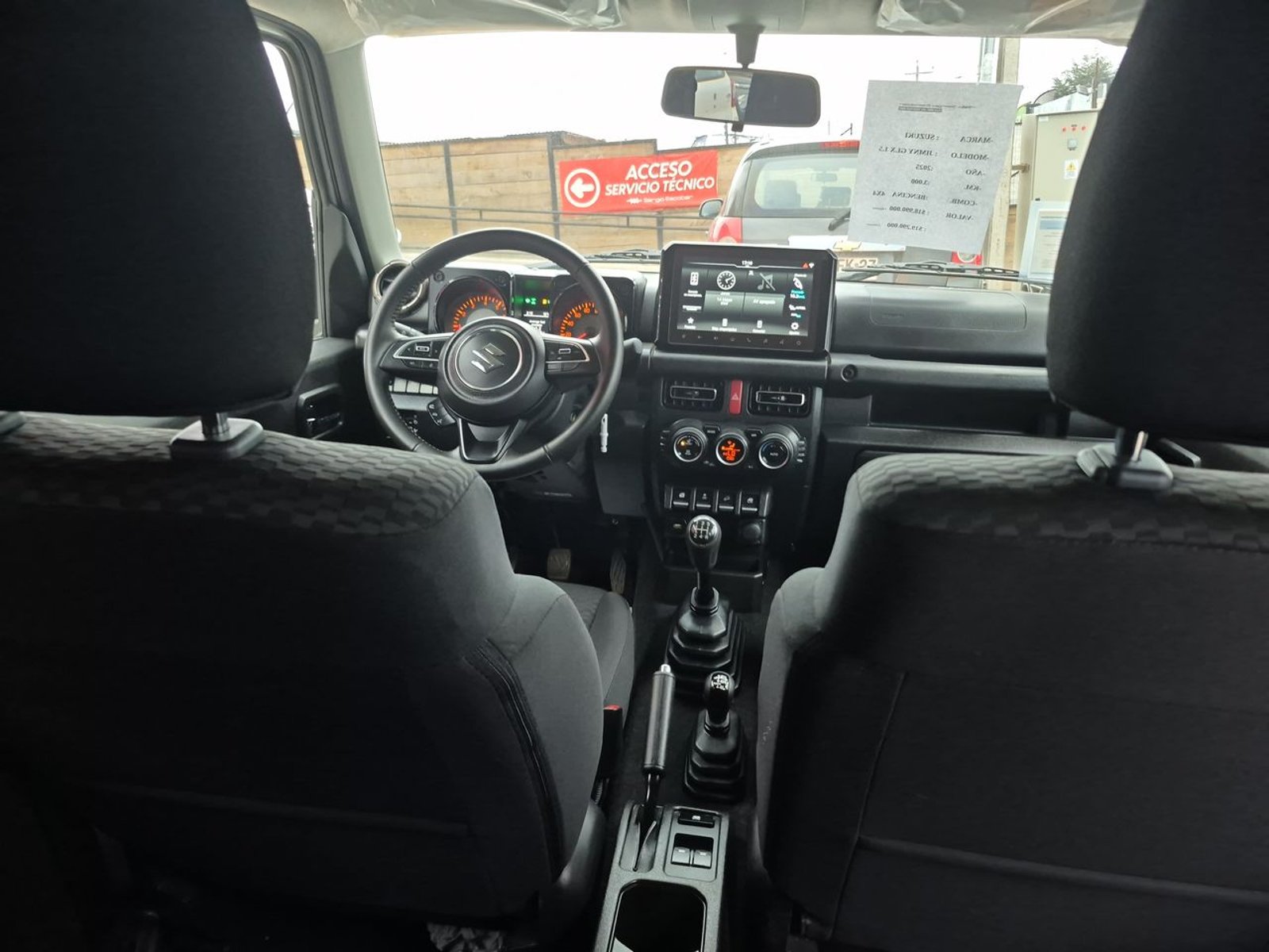 SUZUKI JIMNY 2025 - Imagen 13 de 15