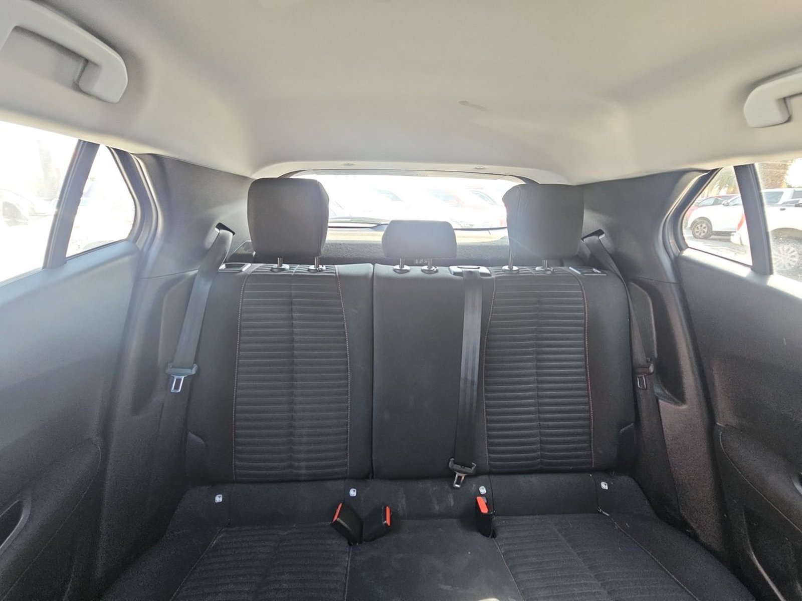 PEUGEOT 2008 2021 - Imagen 14 de 15