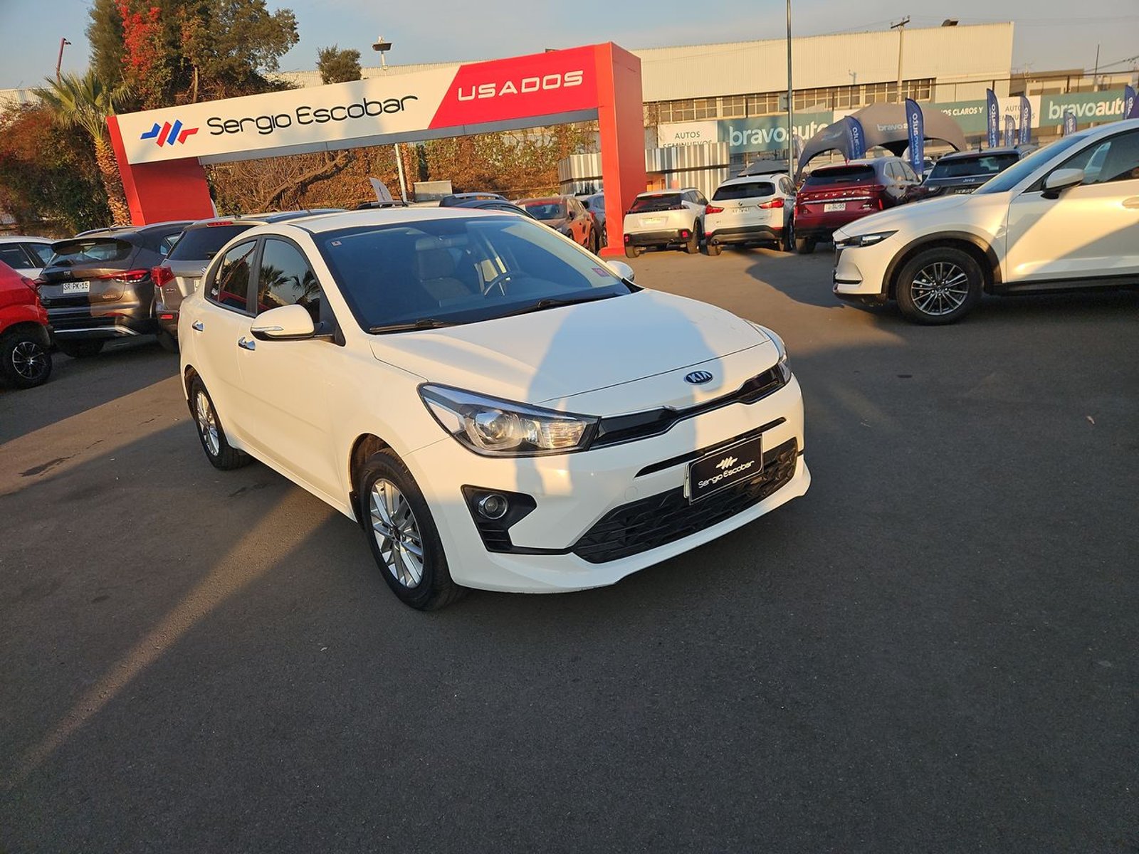 KIA RIO 4 2021 - Foto 3 de 15