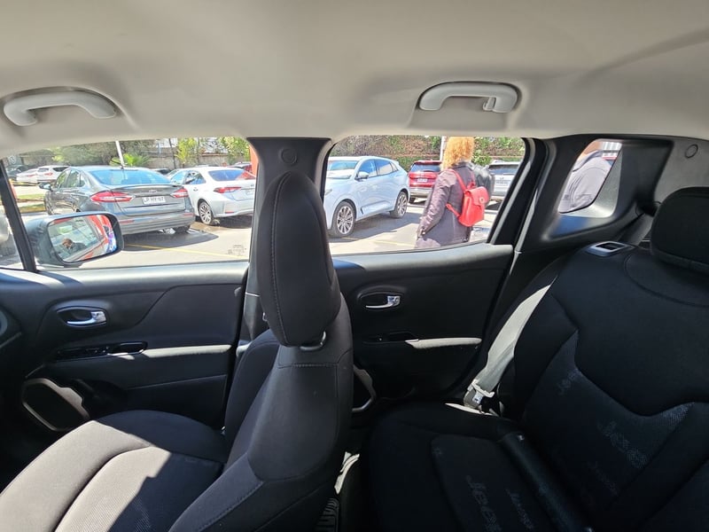 Jeep RENEGADE 2018 - Imagen 12 de 15