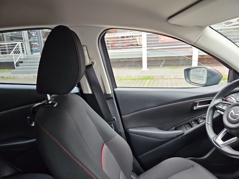 Mazda 2 2023 - Imagen 13 de 15