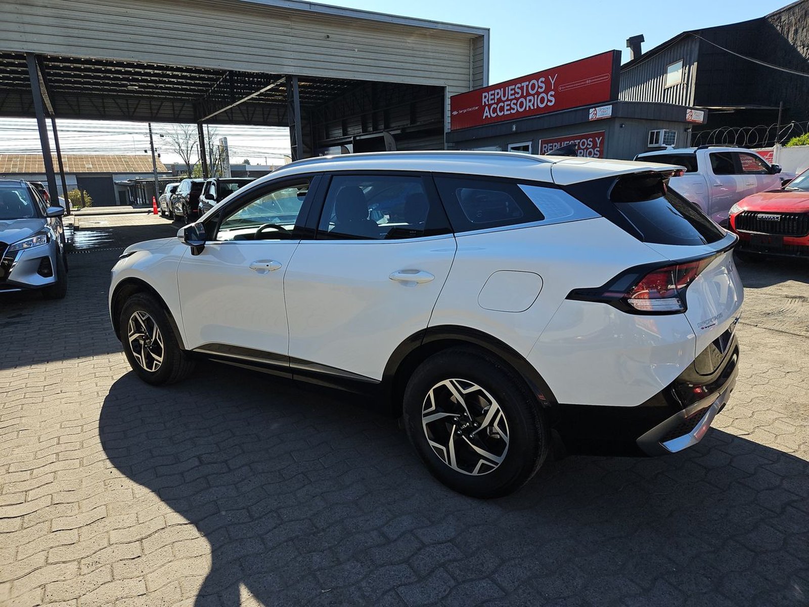 KIA SPORTAGE 2025 - Imagen 8 de 15