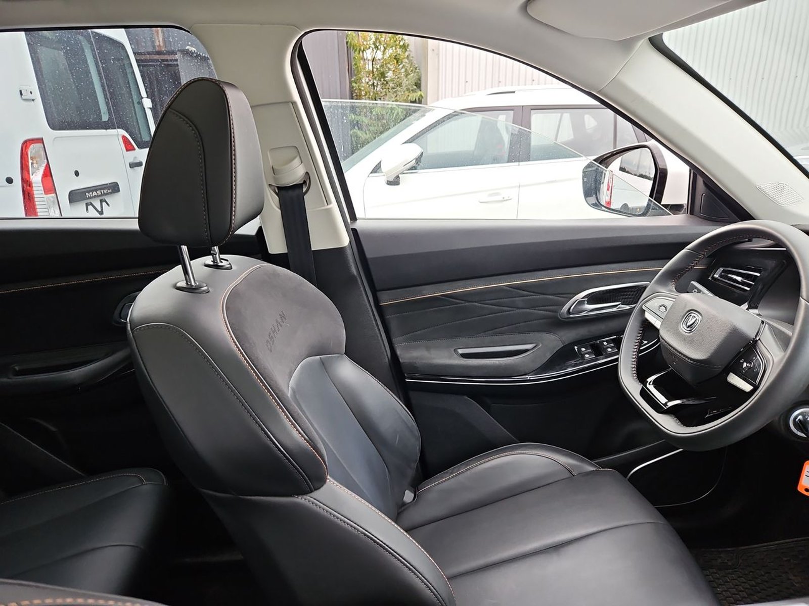 CHANGAN X7 2024 - Imagen 14 de 15