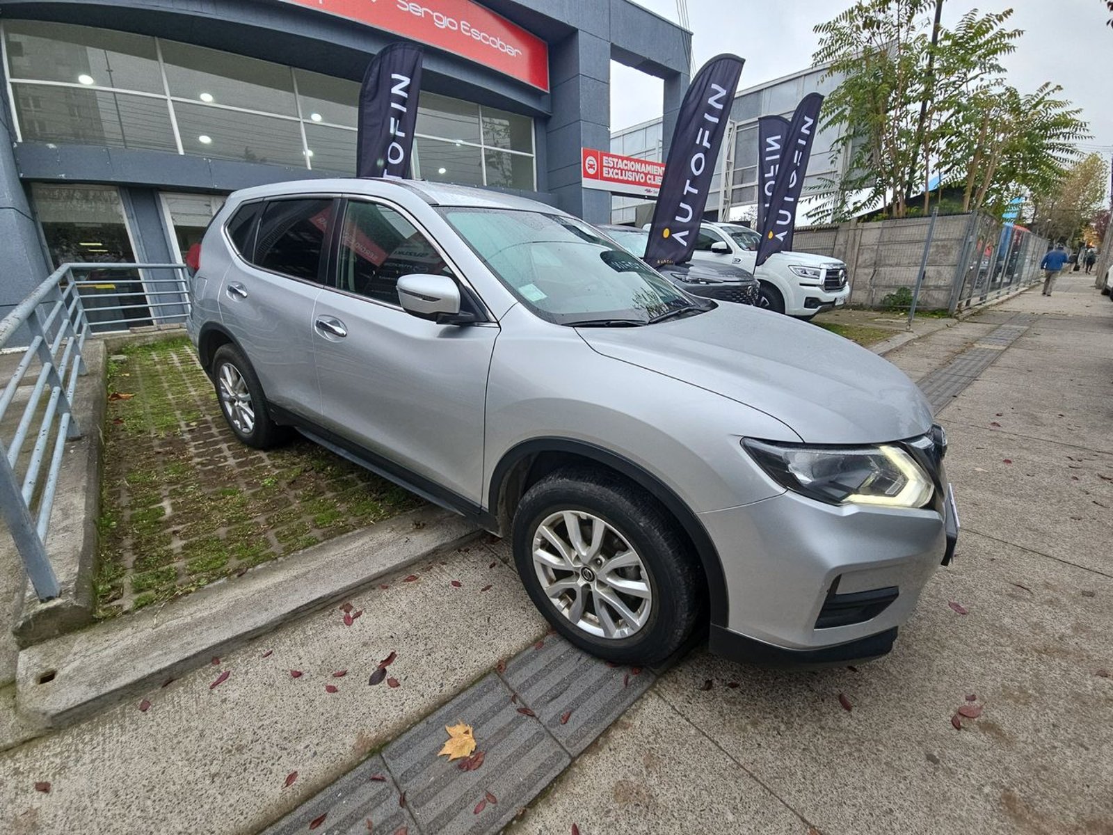 Nissan X-TRAIL 2023 - Foto 4 de 15