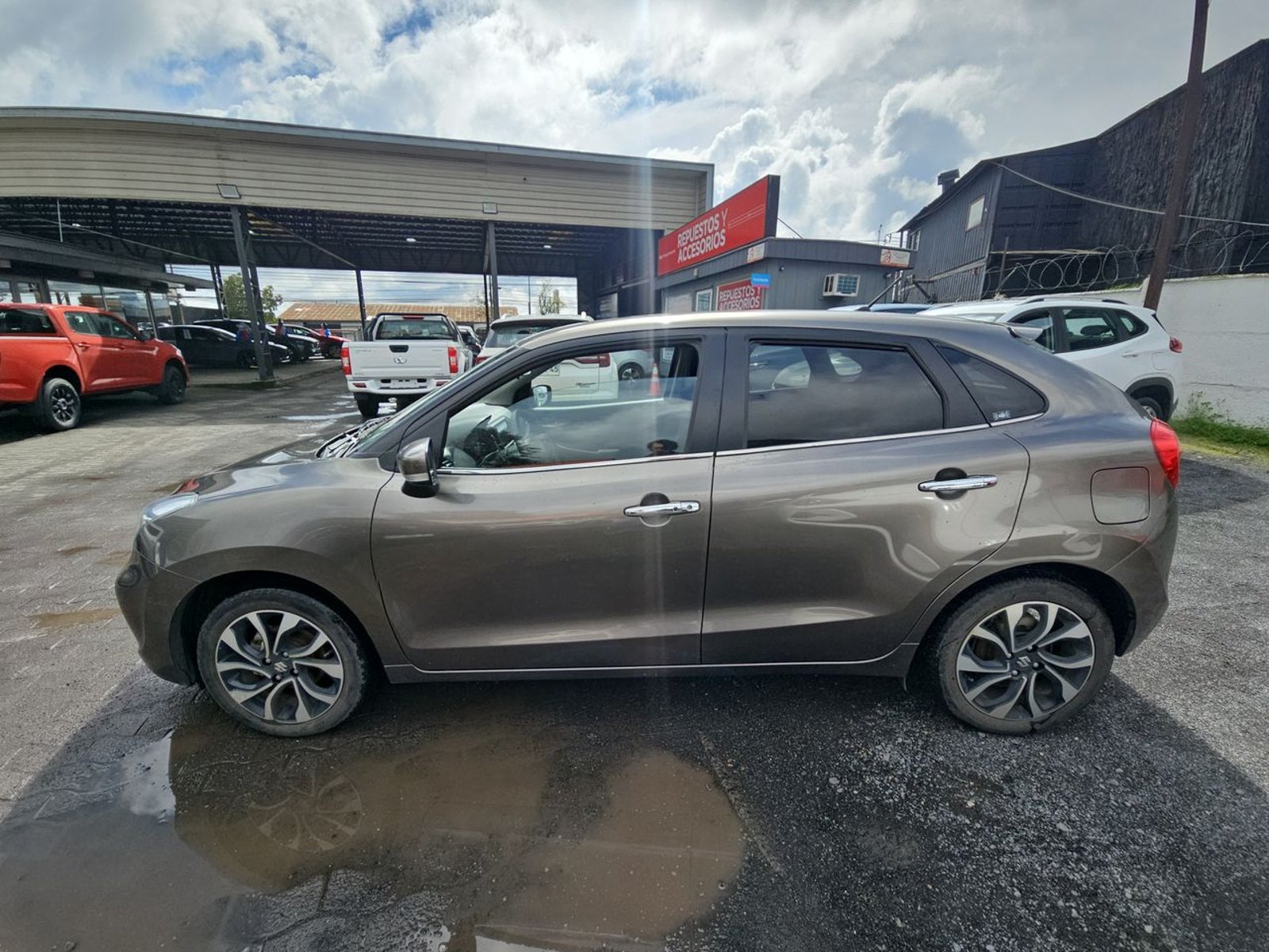 Suzuki BALENO 2022 - Imagen 9 de 15