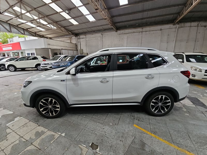 MG RX5 2023 - Imagen 9 de 15