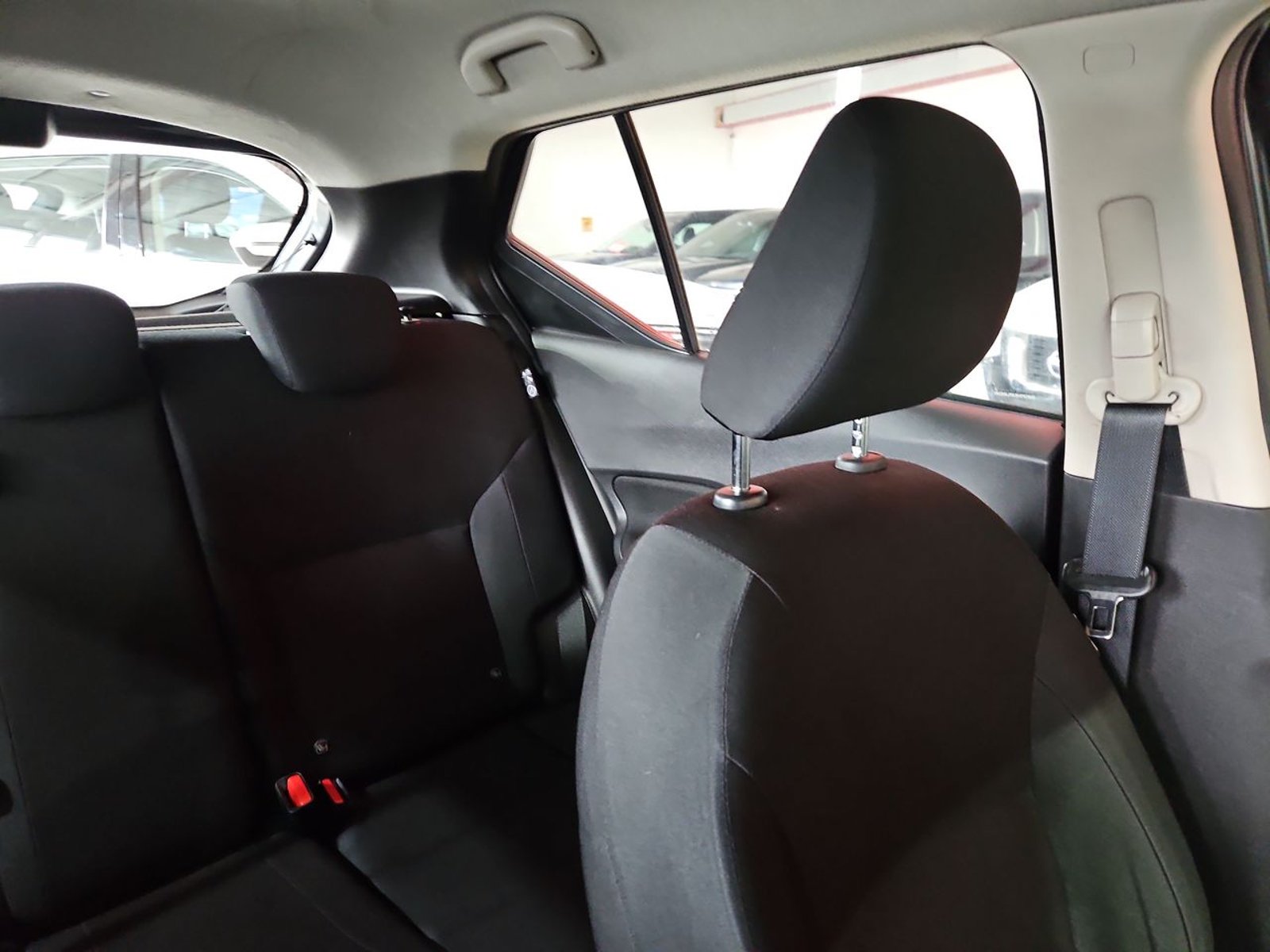 NISSAN KICKS 2024 - Imagen 13 de 15