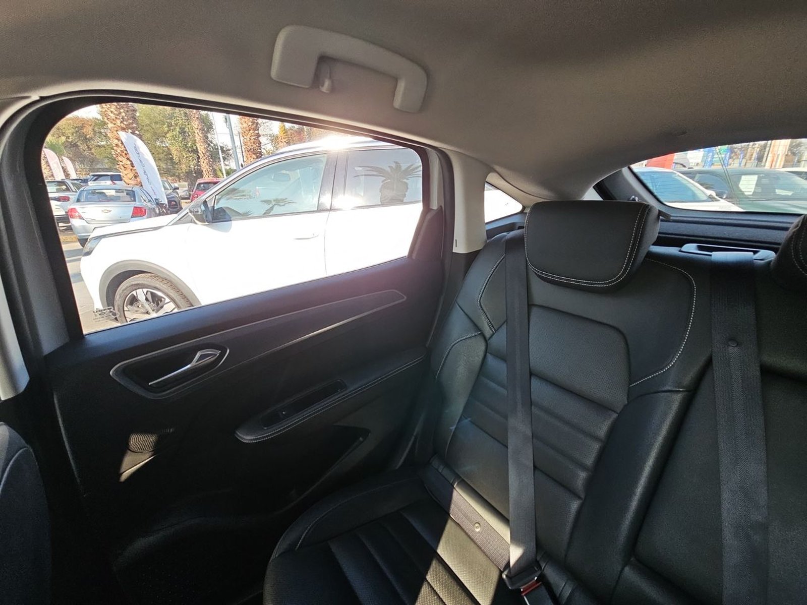 RENAULT ARKANA 2022 - Imagen 13 de 15