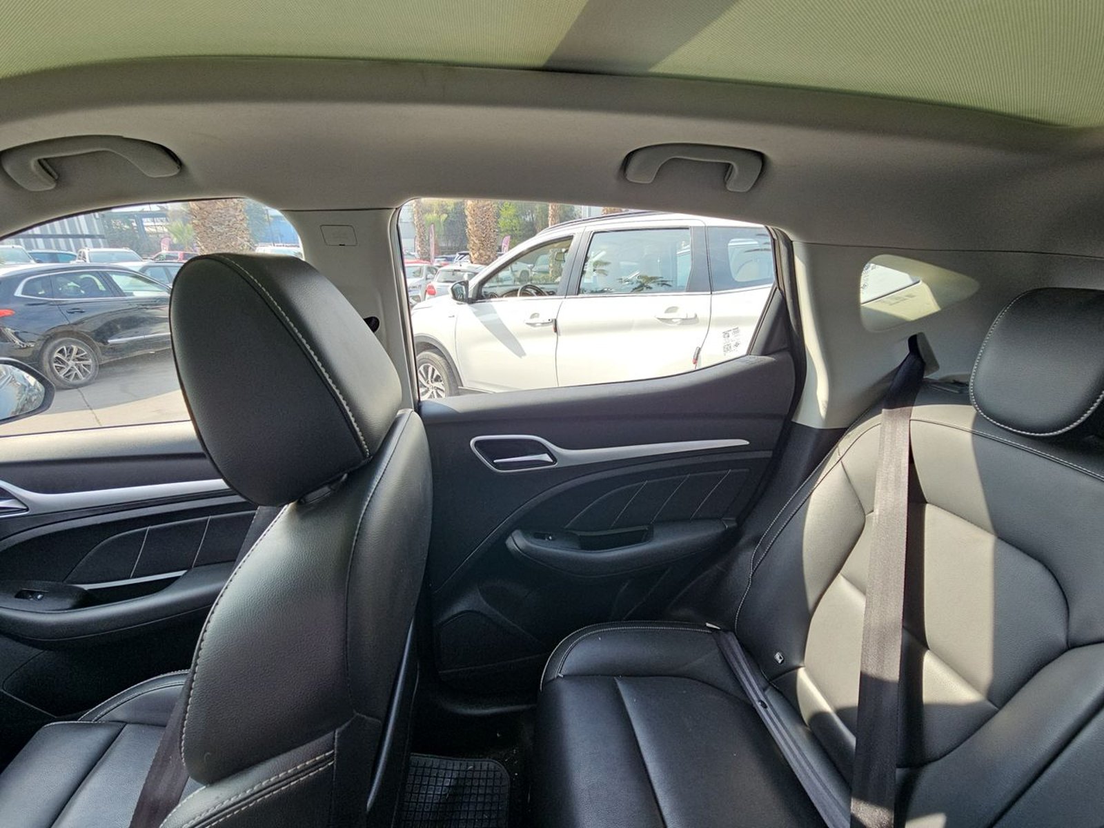 MG ZS 2023 - Imagen 12 de 15