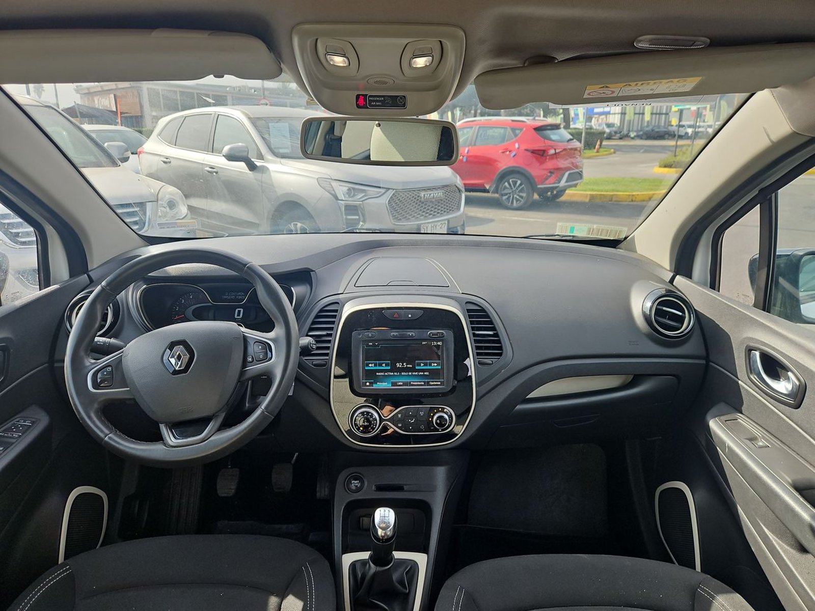 RENAULT CAPTUR 2020 - Imagen 10 de 15