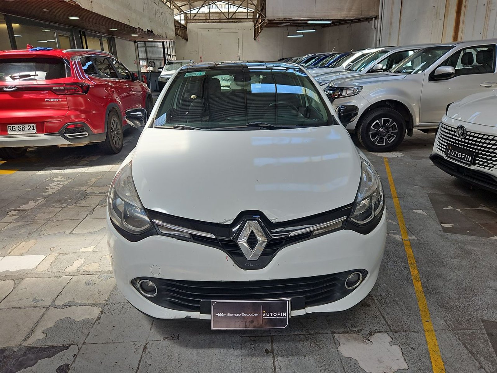 Renault CLIO 2017 - Foto 3 de 15