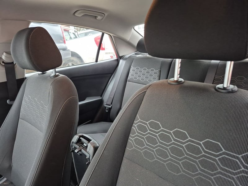 Kia RIO 4 2022 - Imagen 15 de 15