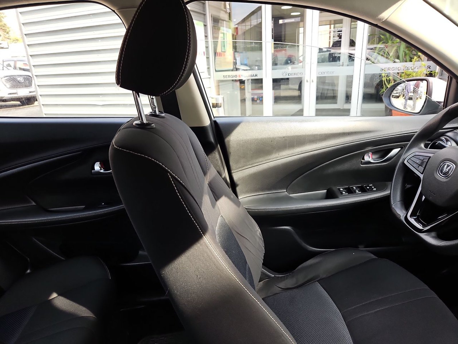 CHANGAN ALSVIN 2021 - Imagen 14 de 15