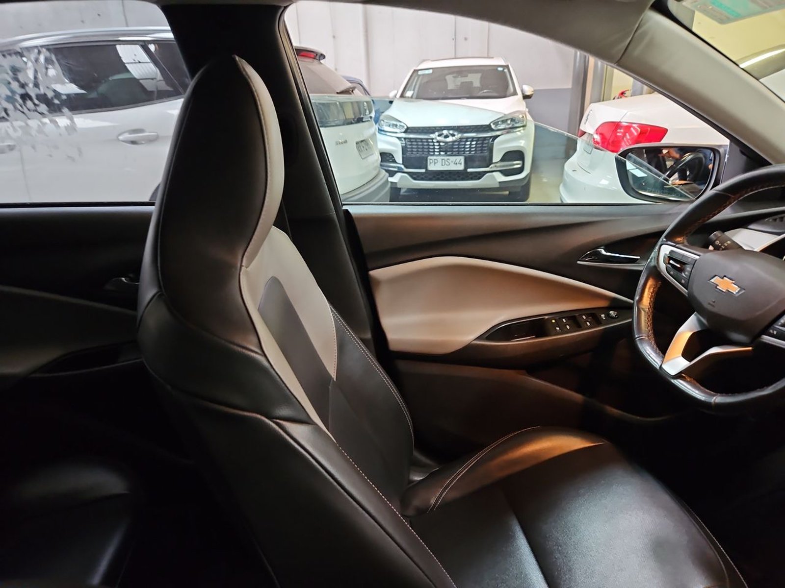 CHEVROLET ONIX 2021 - Imagen 14 de 15