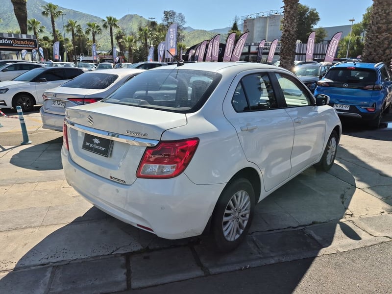 Suzuki DZIRE 2020 - Imagen 8 de 15