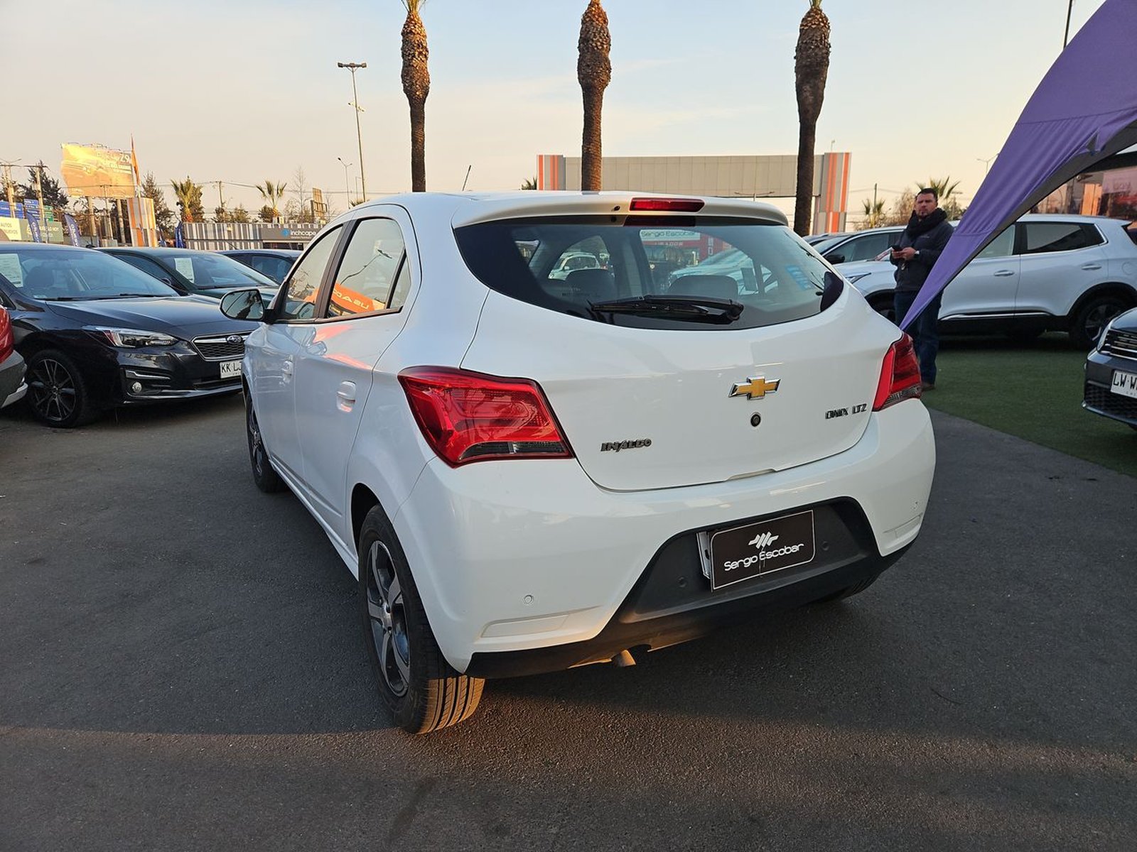 CHEVROLET ONIX 2017 - Imagen 6 de 14