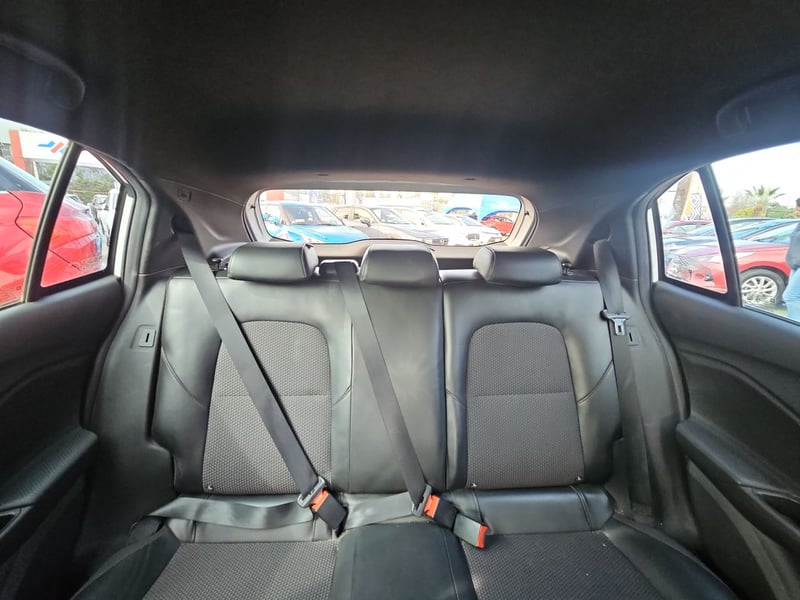Chevrolet ONIX 2021 - Imagen 14 de 15